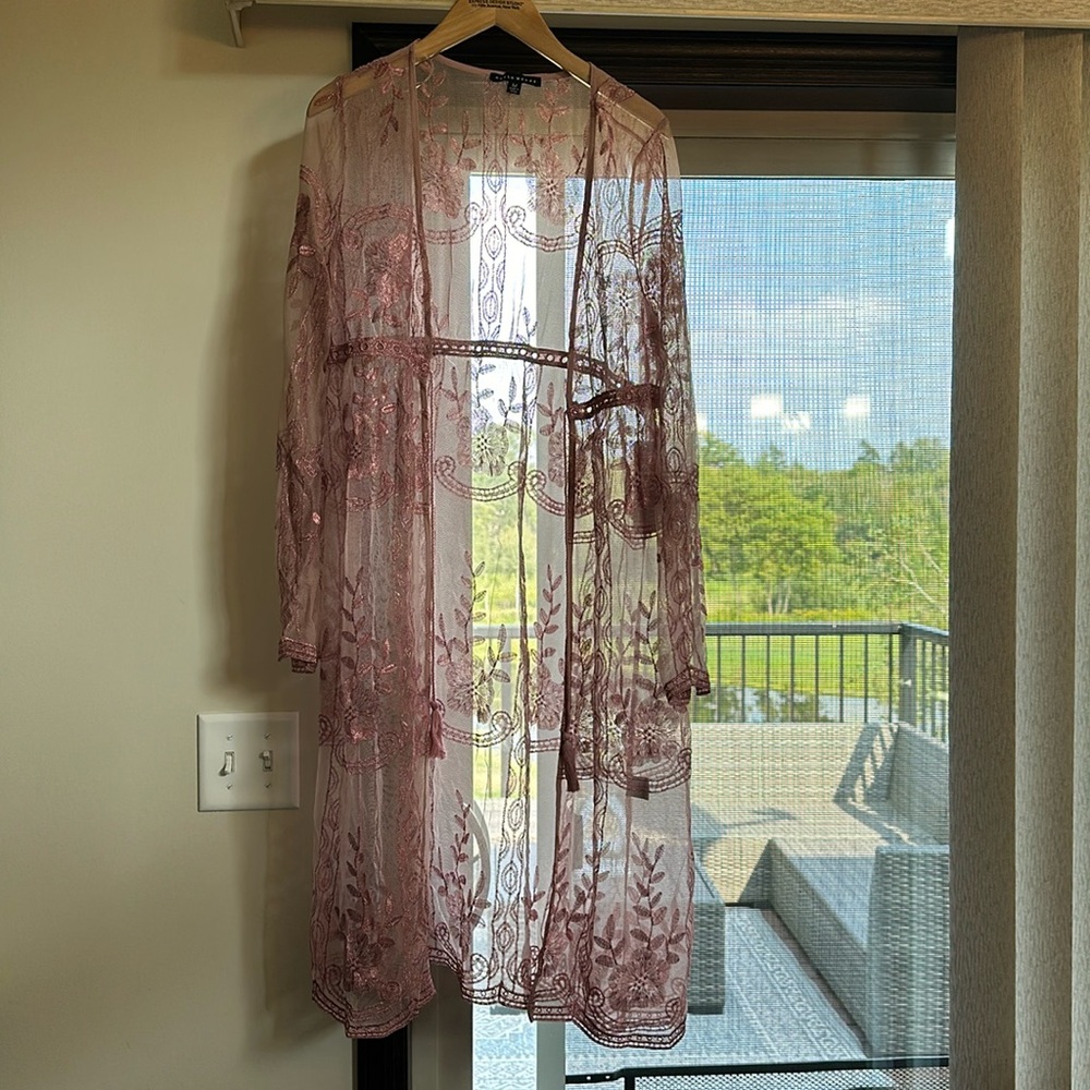 NWT Women’s robe in pink